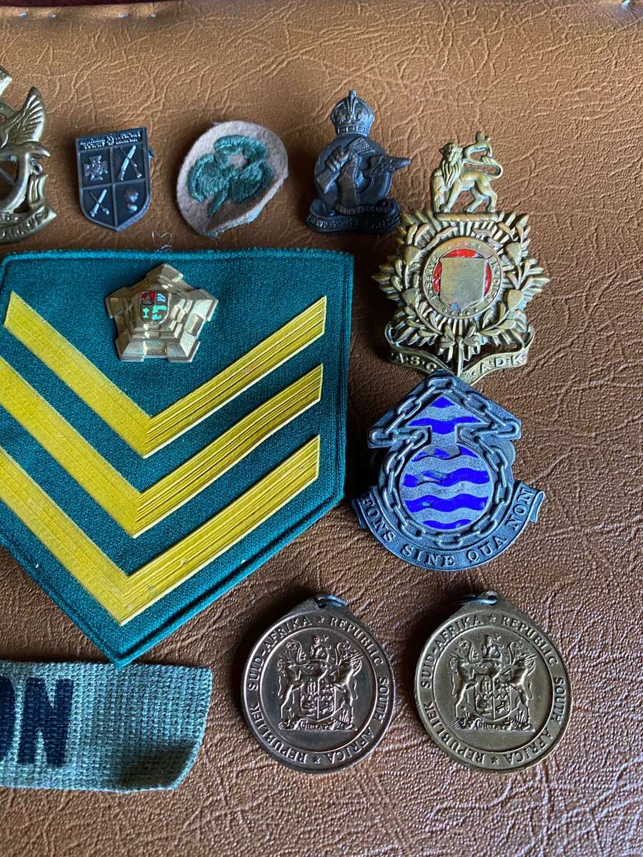 LARGE SELECTION OF BADGES RANKS,BUTTONS AND COINS-SOLD TOGETHER- 20 IN TOTAL