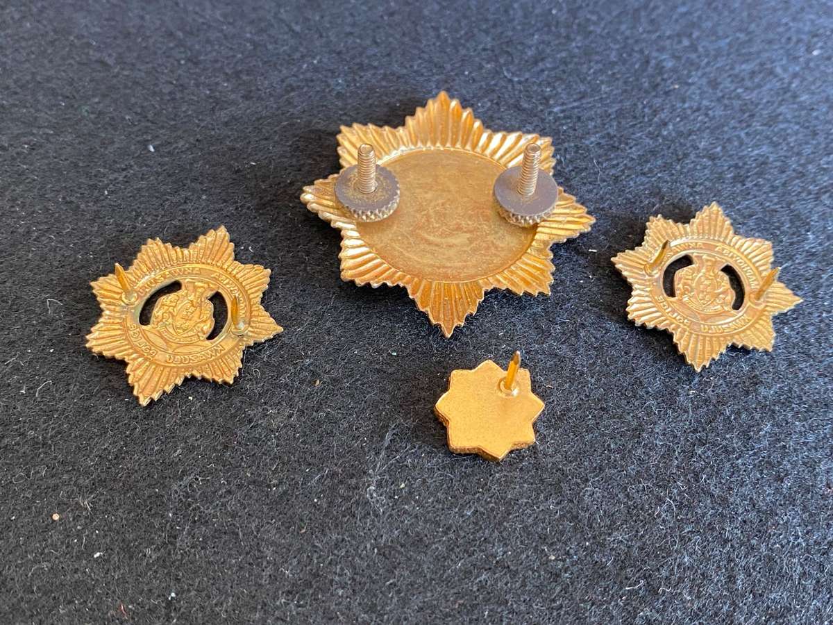 KWAZULU POLICE CAP,COLLARS AND ONE MESS DRESS COLLAR-PINS + LUGS COMPLETE