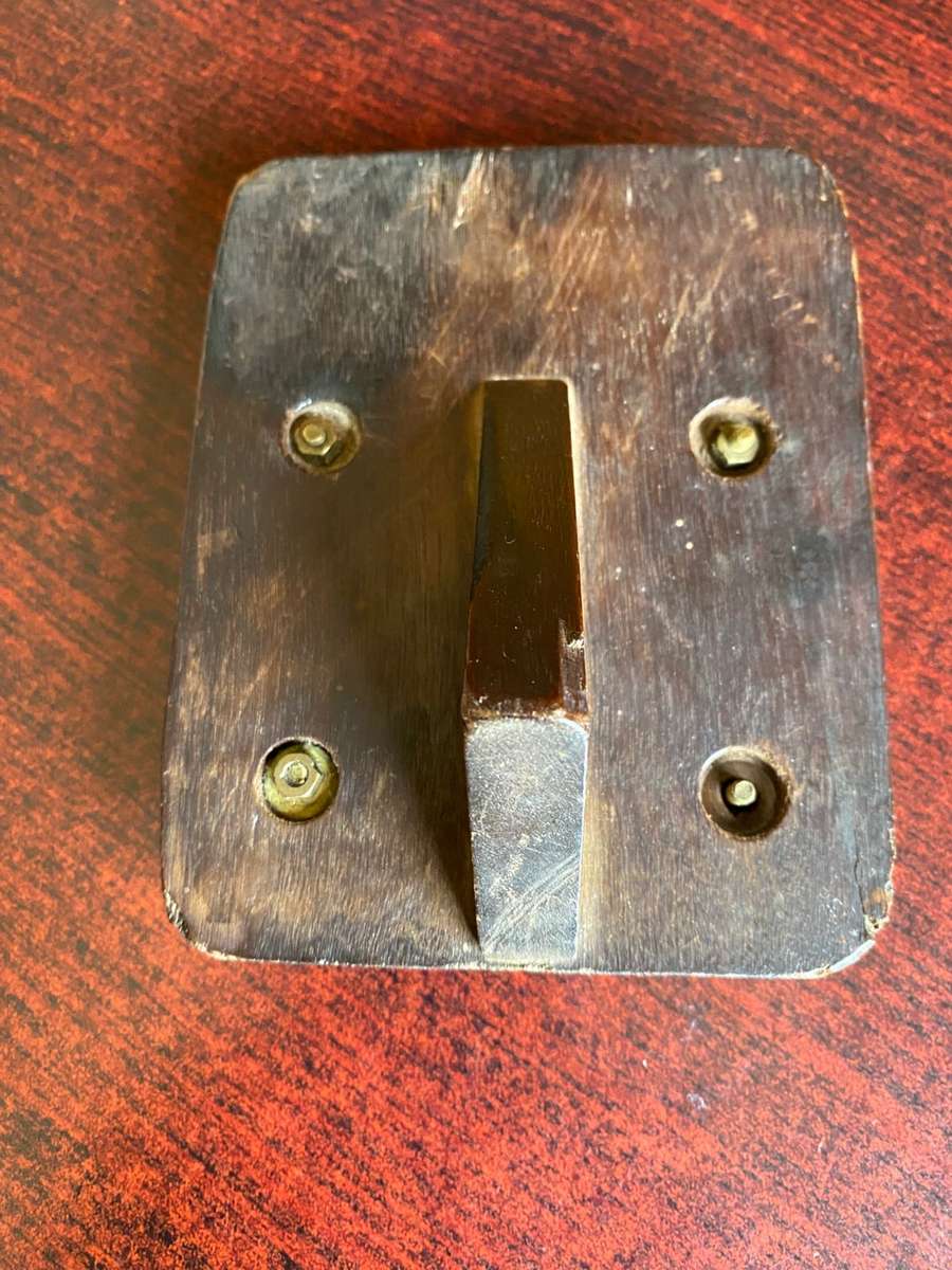 WW2 DEATH PLAQUE TO A SOUTH AFRICAN SOLDIER-PLEASE READ HIS INFO IN THE PICTURES