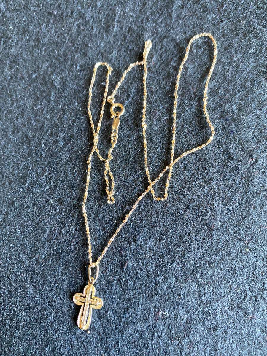 9CT YELLOW GOLD NECKLACE-OVERALL LENGTH 39 CM STAMP 9CT-WEIGHT 1,3G-COMES WITH PENDANT