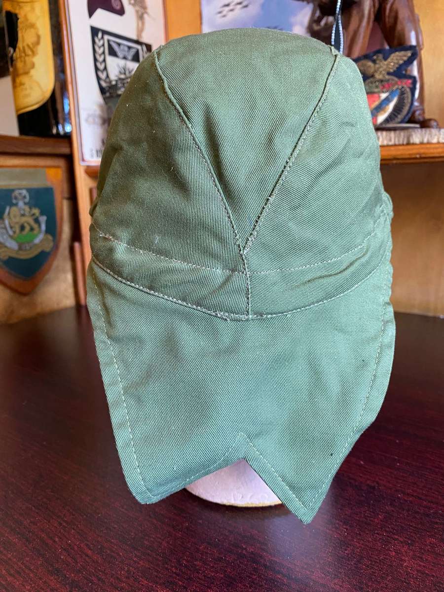 ORIGINAL RECCE SWALLOW TAIL CAP-COMES WITH PAPER LABEL ON THE INSIDE WITH CODE FOR CROSS REFERENCE C