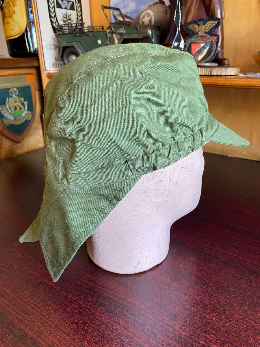 ORIGINAL RECCE SWALLOW TAIL CAP-COMES WITH PAPER LABEL ON THE INSIDE WITH CODE FOR CROSS REFERENCE