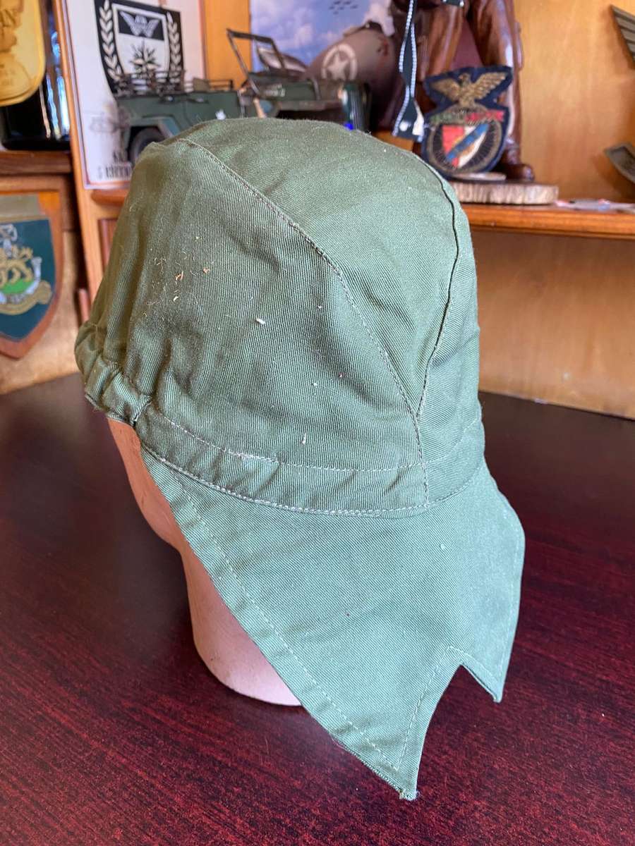 ORIGINAL RECCE SWALLOW TAIL CAP-COMES WITH PAPER LABEL ON THE INSIDE WITH CODE FOR CROSS REFERENCE
