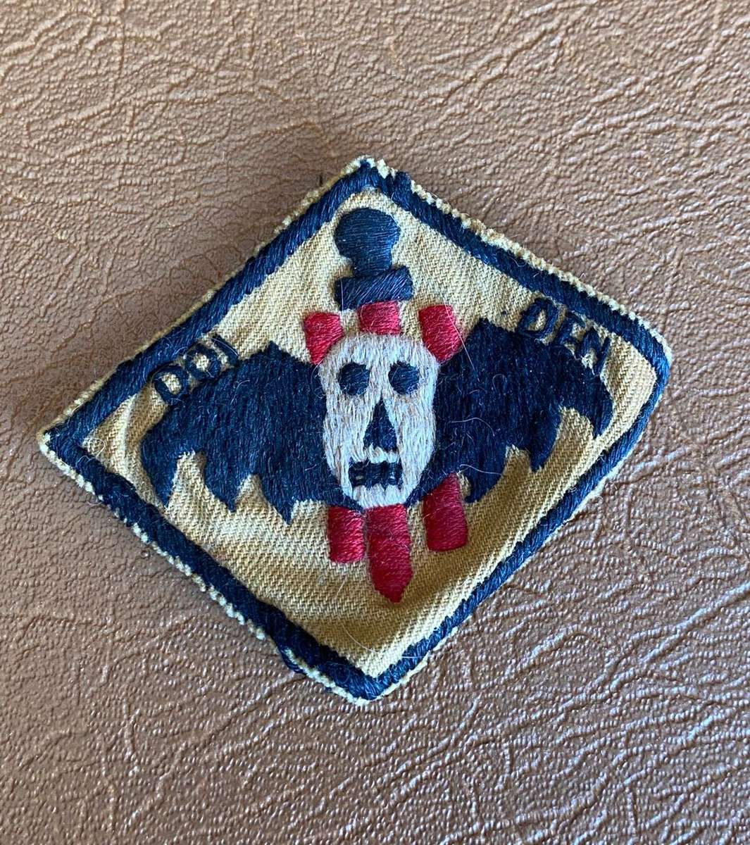 ORIGINAL BERET FLASH FOR THE US ARMY SPECIAL FORCES IN THE VIETNAM WAR