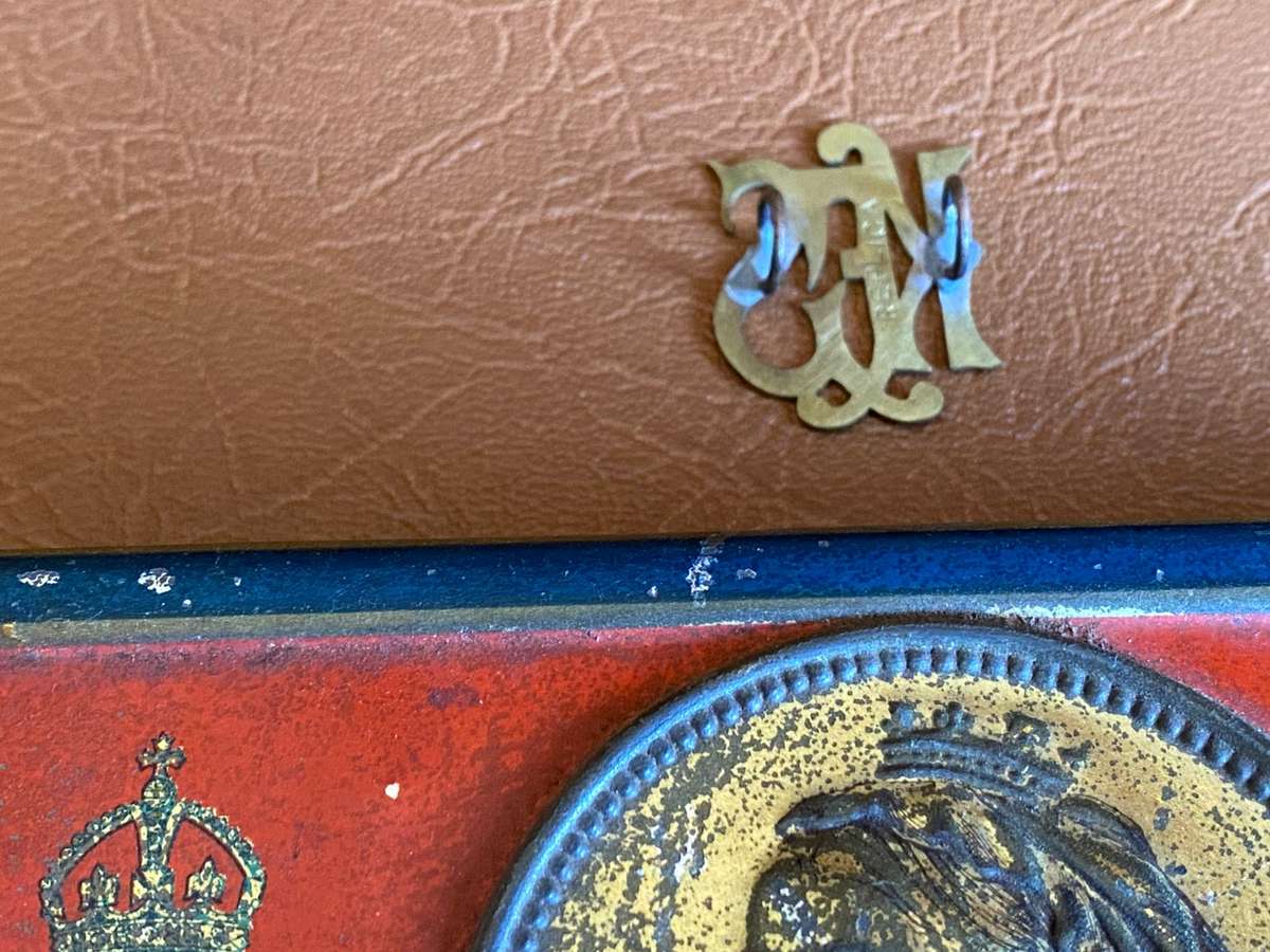 BOER WAR QUEEN VICTORIA TIN AND BADGE-SOLD TOGETHER