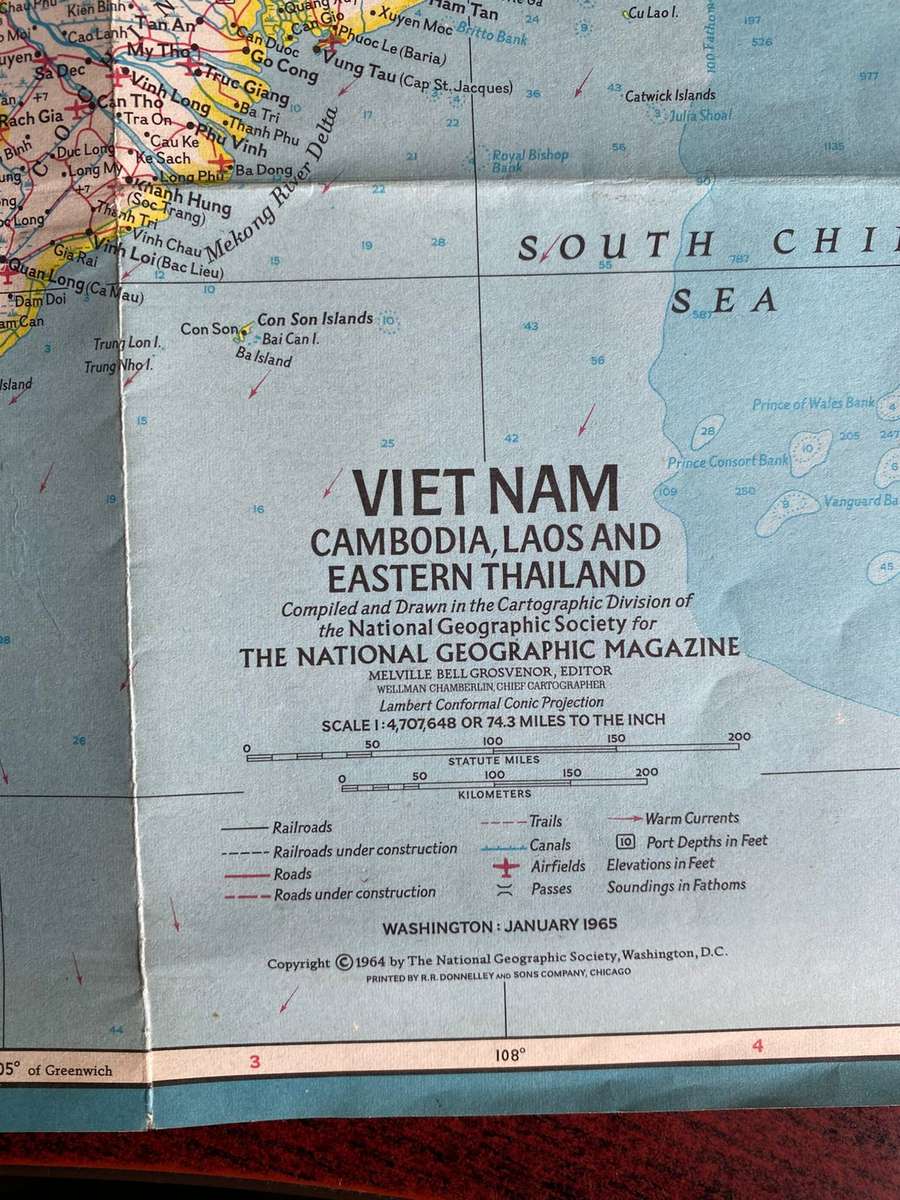 A BANNER WITH A WOVEN PATCH FOR THE VIETENAM WAR ARVN(ARMY OF THE REP. OF VIETNAM)AIR FORCE SURVEILL