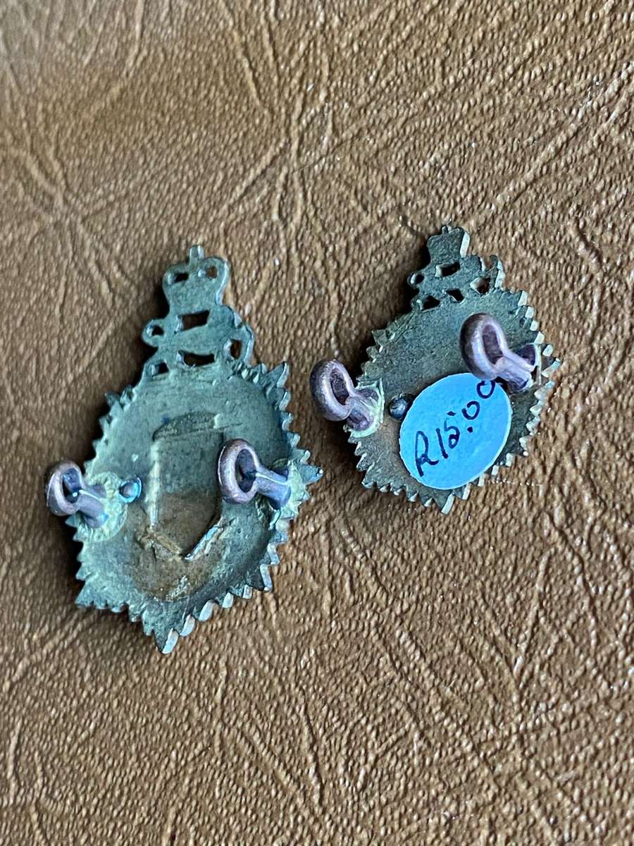 RHODESIA AND NYASSALAND ARMY SERVICES CORPS BI/METAL CAP AND ONE COLLAR-1957-65-LUGS COMPLETE