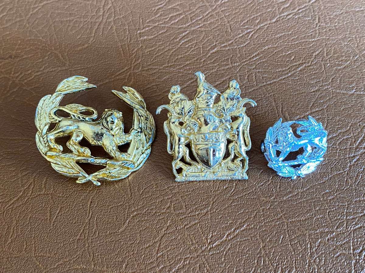 RHODESIAN RANK BADGES-ANODSIED 2X GILT AND 1X CHROME- SOLD TOGETHER