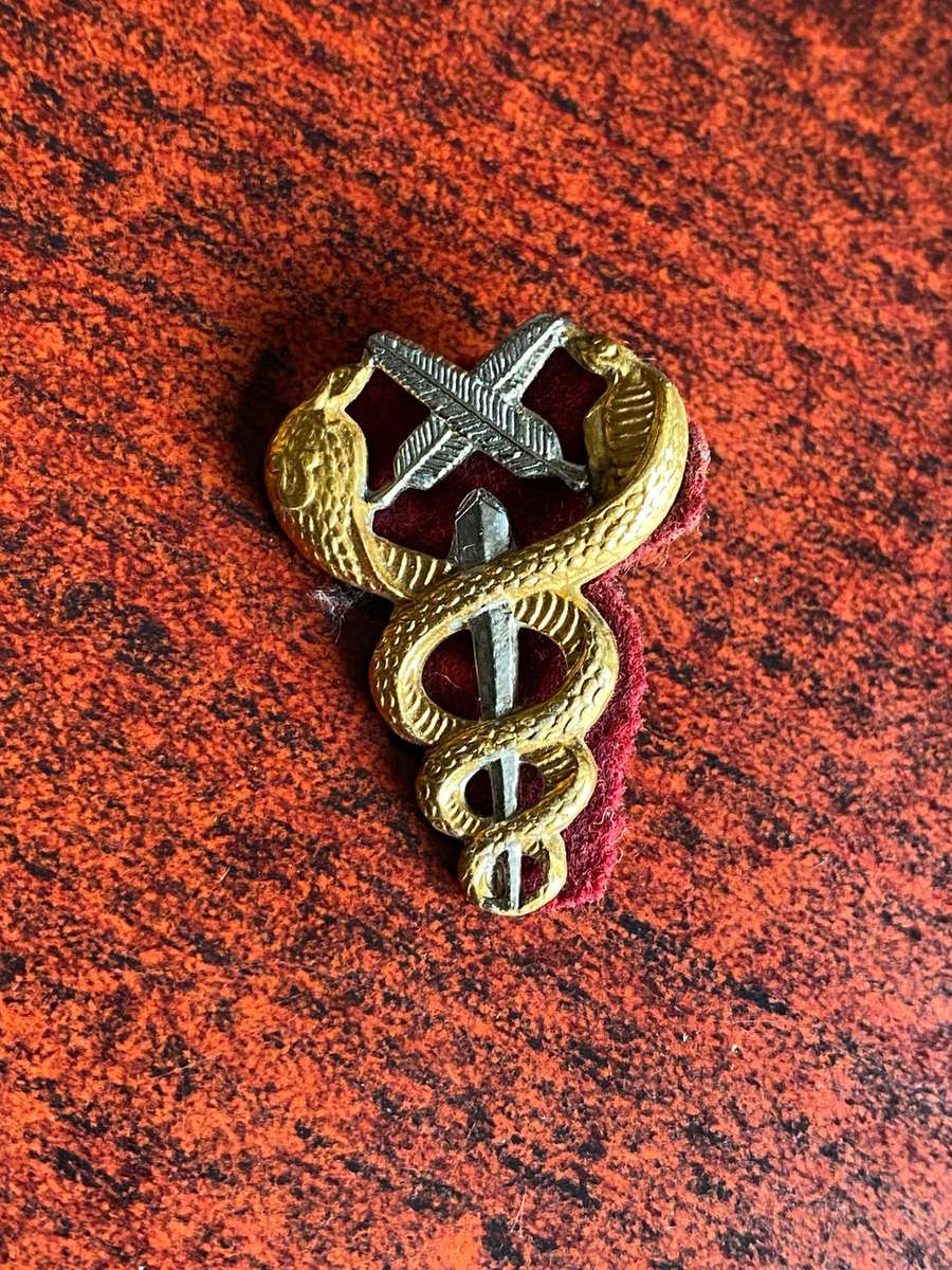 SAMS,BI/METAL TECHNICAL AND ADMIN PERSONNEL BREAST BADGE-APPROVED 1975- ONE PIN