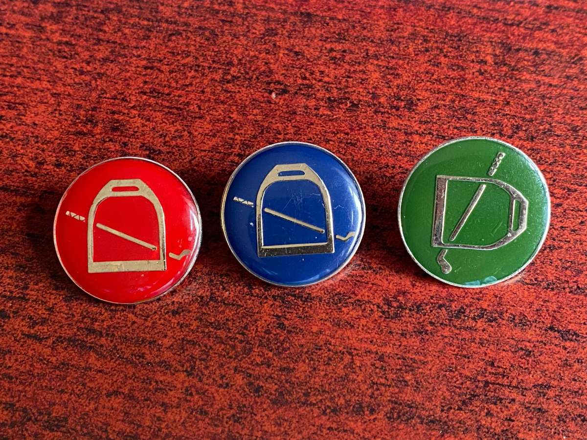 SADF EQUESTRIAN CENTRE PROFICIENCY BADGE SET RED (CLASS 1)BLUE (CLASS 2) AND GREEN (CLASS 3)-THE GRE