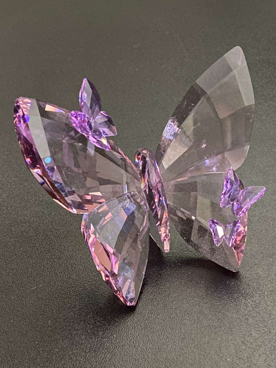 SWAROVSKI AUSTRIAN CRYSTAL BUTTERFLY 85X75-PURPLE-CONDITION VERY GOOD-NO DAMAGE