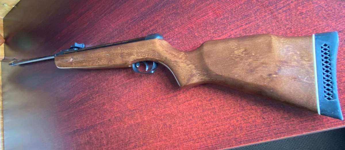 GAMO AIR RIFLE-MADE IN SPAIN MOD 610-WORKING CONDITION