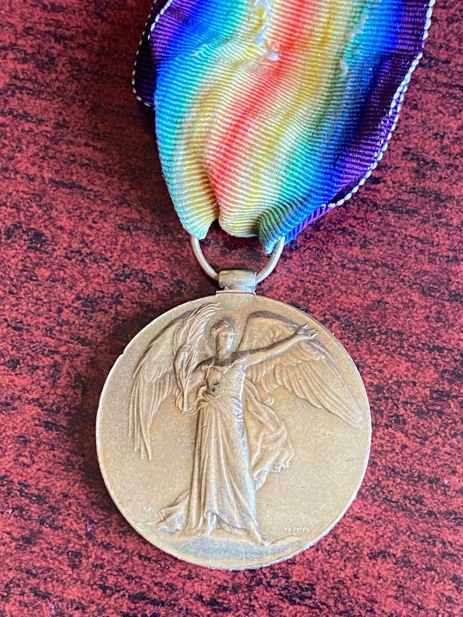 WW1 VICTORY MEDAL AWARDED TO PTE. THOMAS ROBERT GARVEY S.A.M.C.