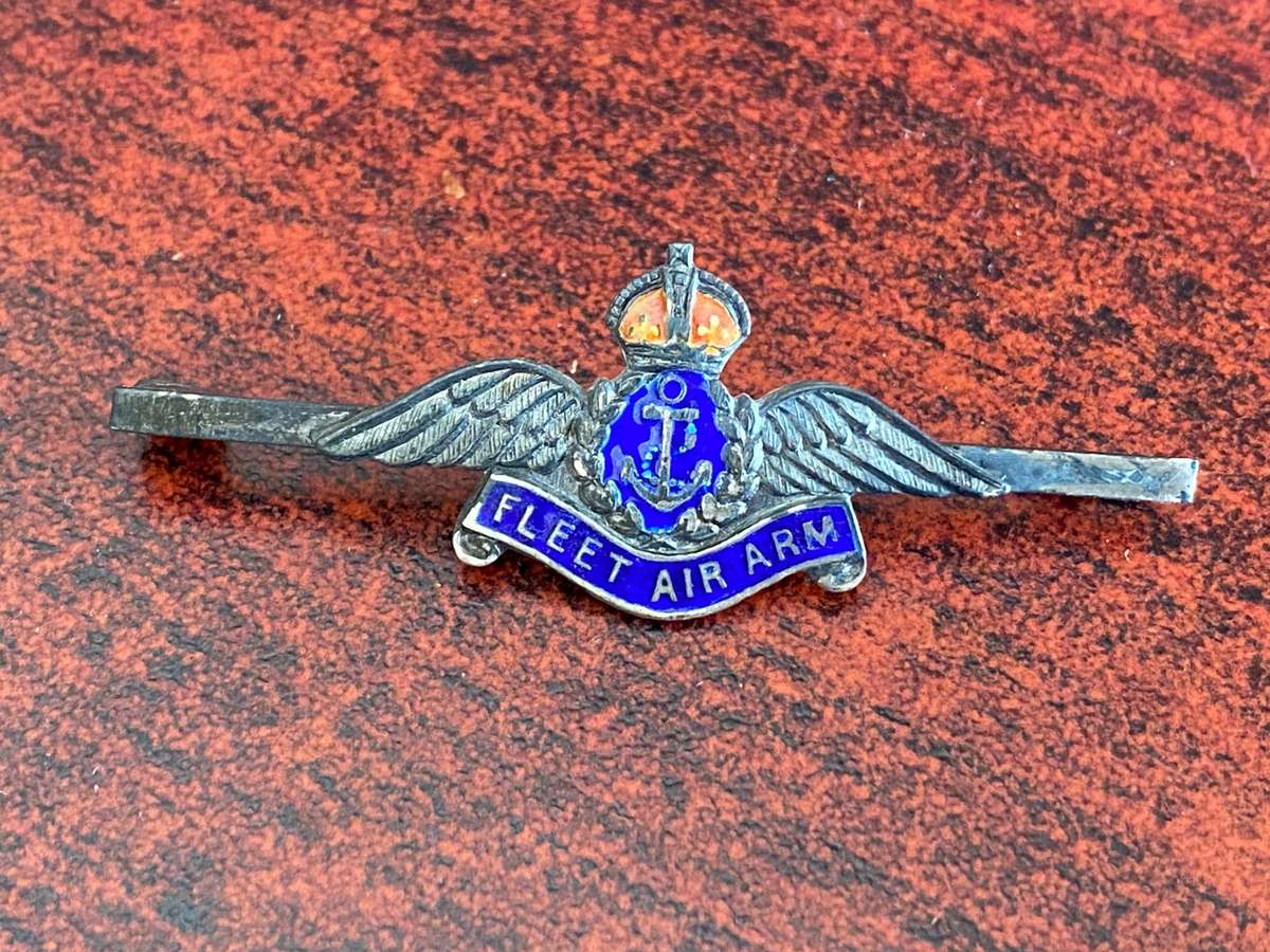 SILVER UK ROYAL NAVY -FLEET AIR ARM SWEETHEART BROOCH