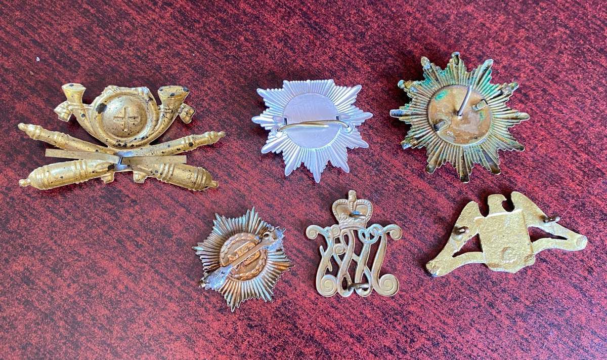 MIXED LOT OF 6 MILITARY BADGES-SOLD TOGETHER