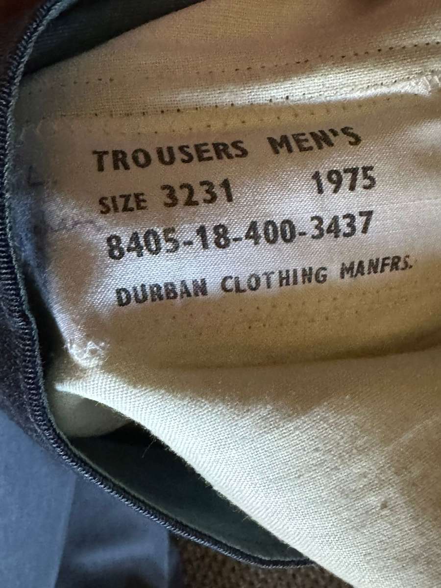 SAAF FLIGHT ENGINEERS UNIFORM COMPLETE ,JACKET WITH TROUSERS-TROUSERS A SIZE 32-PIPE LENGTH 78CM-JA