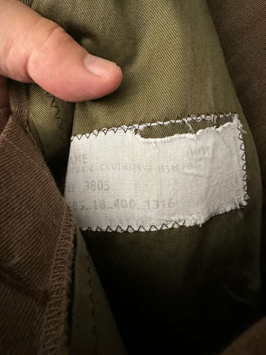 BUNNY JACKET,NEEDS SMALL REPAIR ON SLEEVE OTHERWISE GOOD-SIZE MEDIUM-MEASURES 50 CM ARMPIT TO ARMPIT