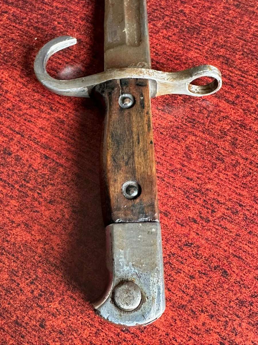 Japanese 30th Year (1897) Bayonet for the Arisaka Rifle - The Arrow and M Mark