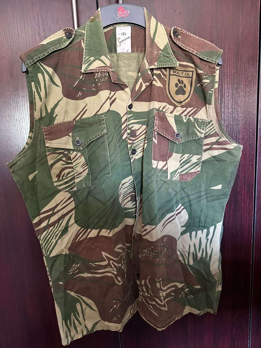 RHODESIAN CAMO SLEEVELESS SHIRT -PROPER STITCHING TO CONVERT-SIZE X LARGE-MEASURES 60CM ARMPIT TO AR
