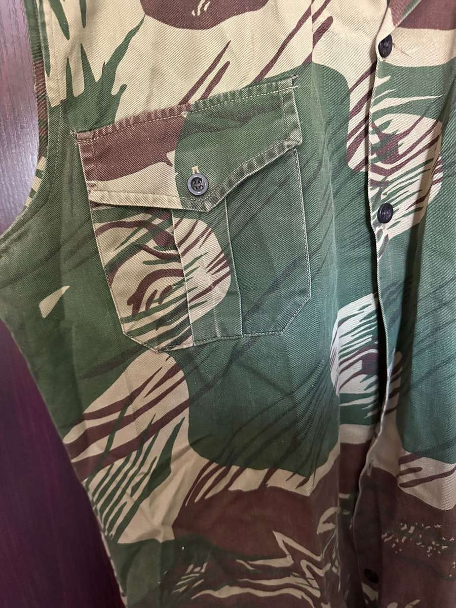 RHODESIAN CAMO SLEEVELESS SHIRT -PROPER STITCHING TO CONVERT-SIZE X LARGE-MEASURES 60CM ARMPIT TO AR