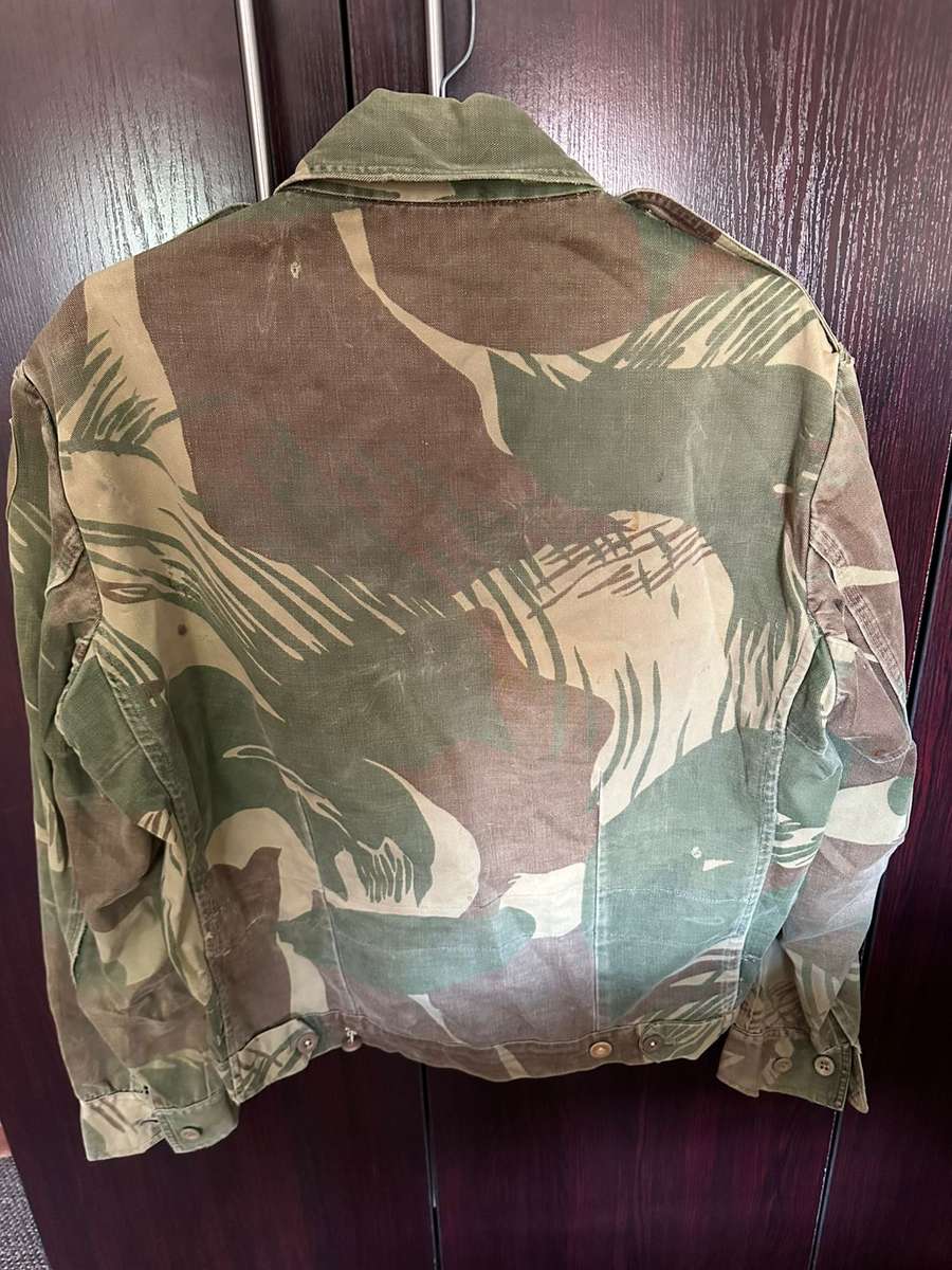 RHODESIAN CAMO JACKET,MADE INTO A BUNNY JACKET-SIZE LARGE-MEASURES 60 CM ARMPIT TO ARMPIT-USED CONDI