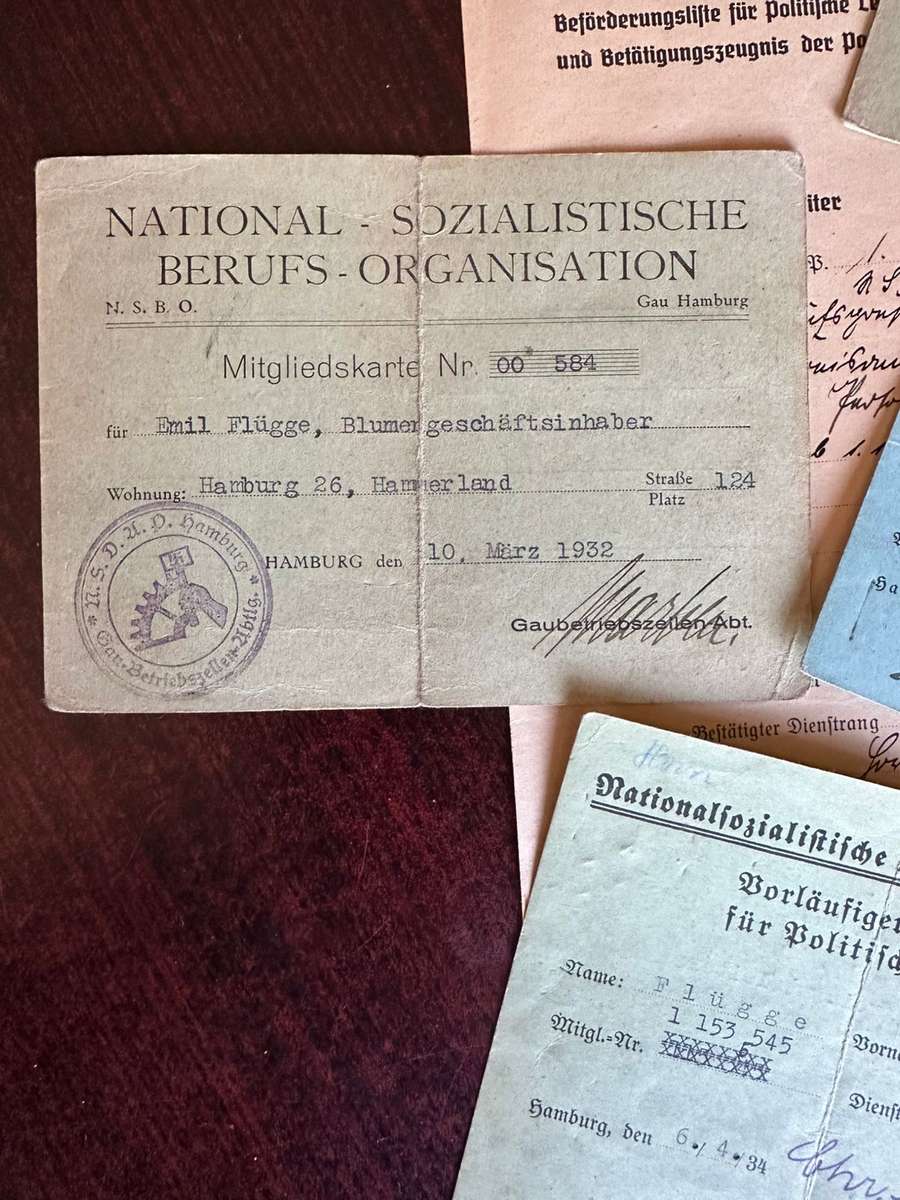 LARGE SELECTION OF GER-MAN DOCUMENTS-ALL TO ONE PERSON EMIL FLUGGE-WW2-PLEASE TAKE NOTE THAT THE BOO