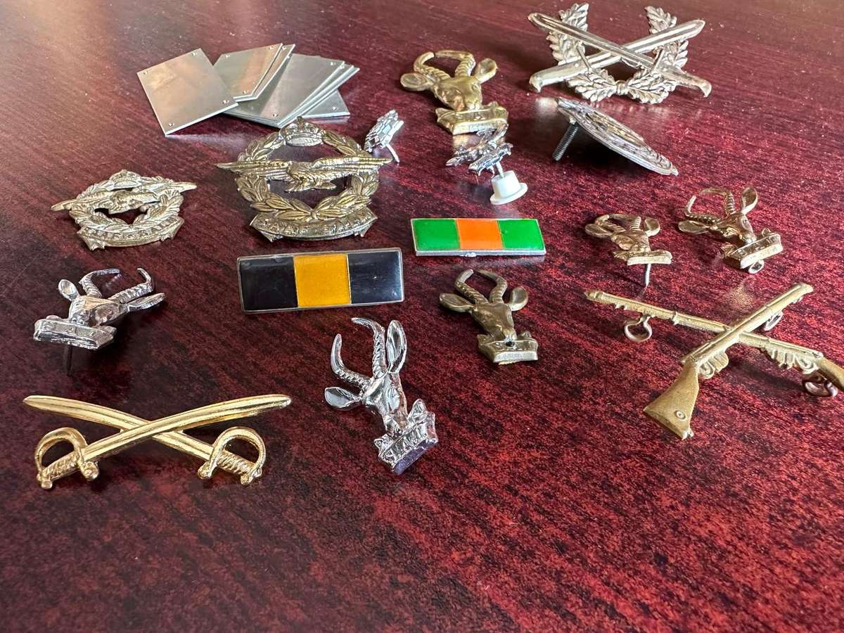 MIXED MILITARY LOT-SOLD TOGETHER