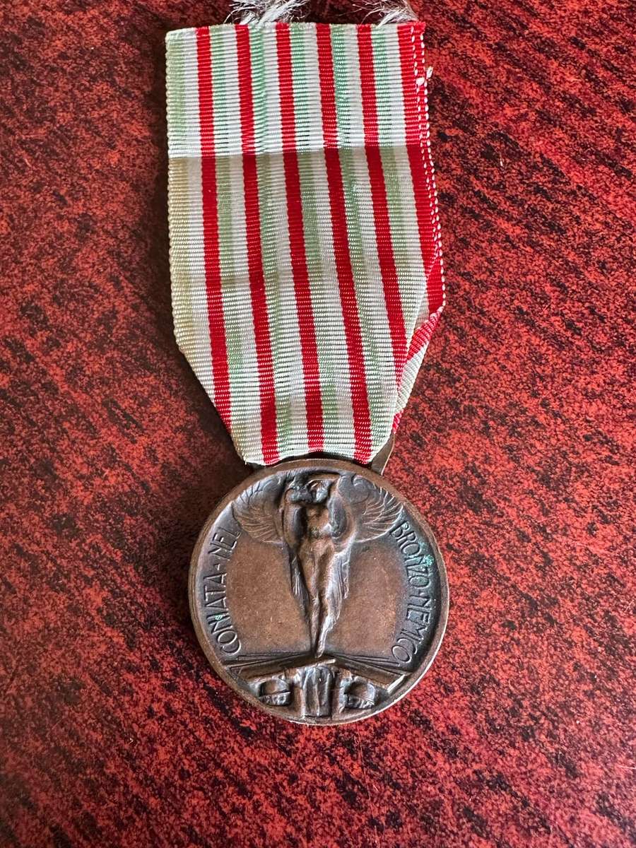 MEDAL FOR THE ITALO-AUSTRIAN WAR -1915-1918-FOR ITALIAN ARMED FORCES FOR SERVICE IN WW1