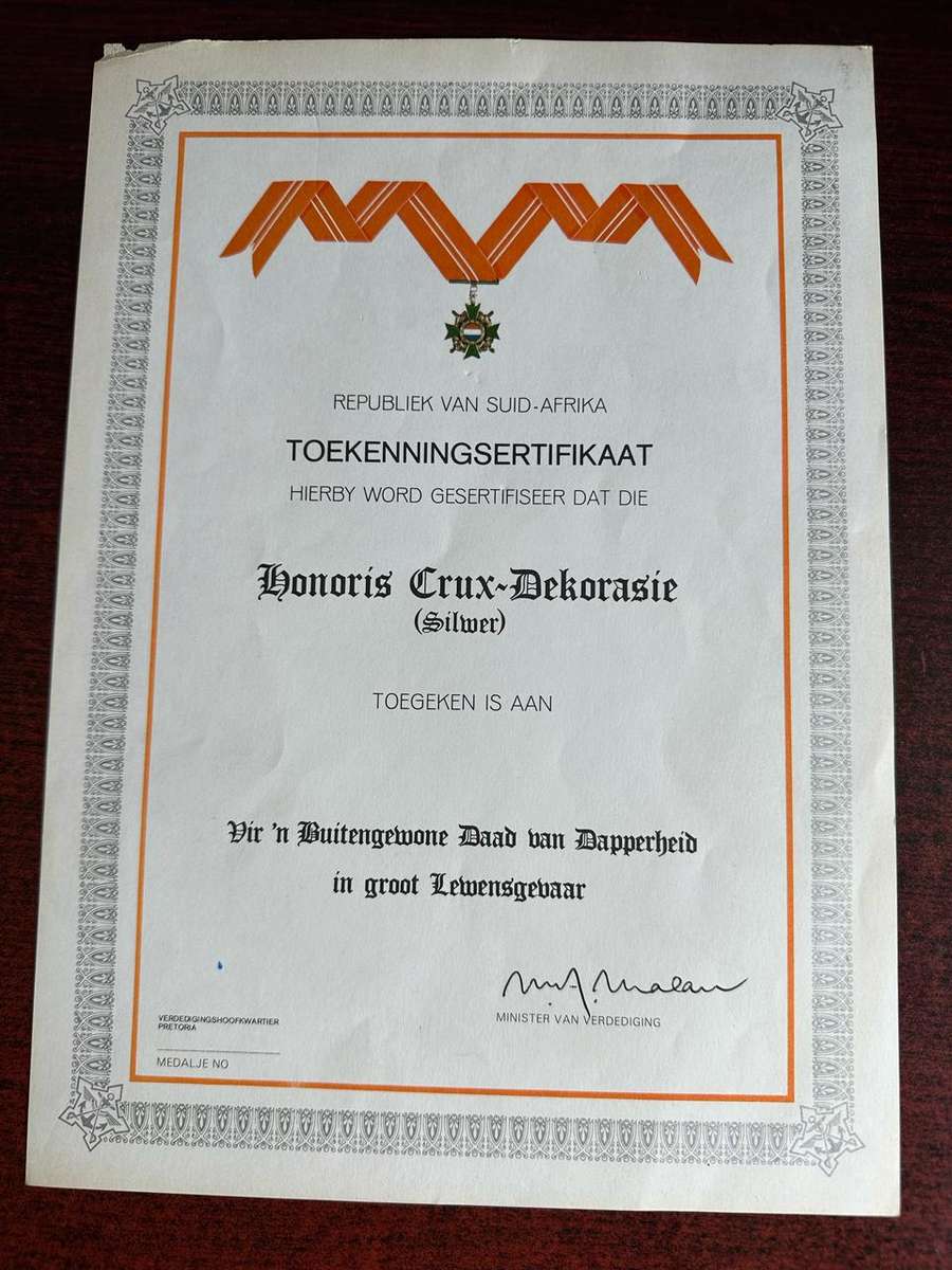 ORIGINAL CERTIFICATE(BLANK) FOR HONORI'S CRUX-DECORATION- SILVER