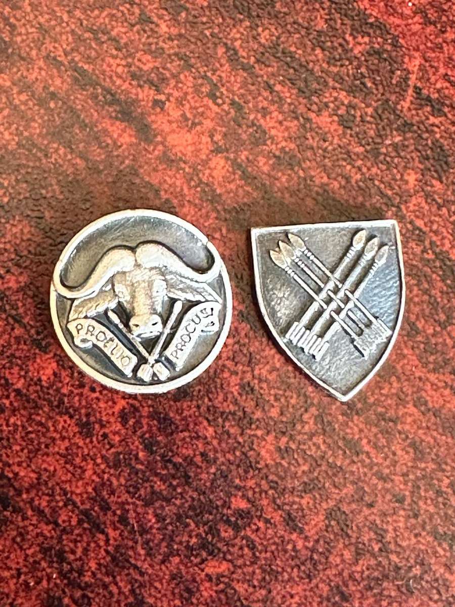 32 BATTALION BADGES-MEASURES 17 AND 14 MM- I BELIEVE THEY WERE MADE FOR MEMORIAL DAGGER