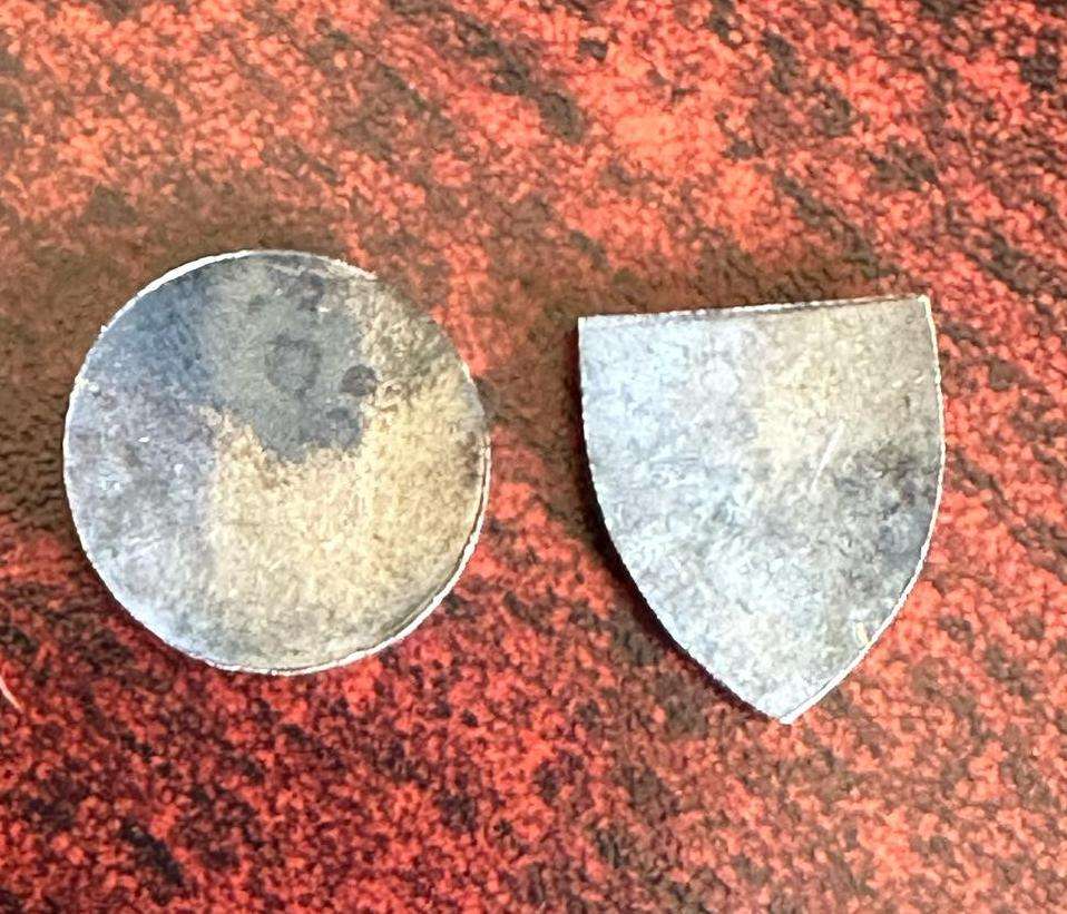 32 BATTALION BADGES-MEASURES 17 AND 14 MM- I BELIEVE THEY WERE MADE FOR MEMORIAL DAGGER