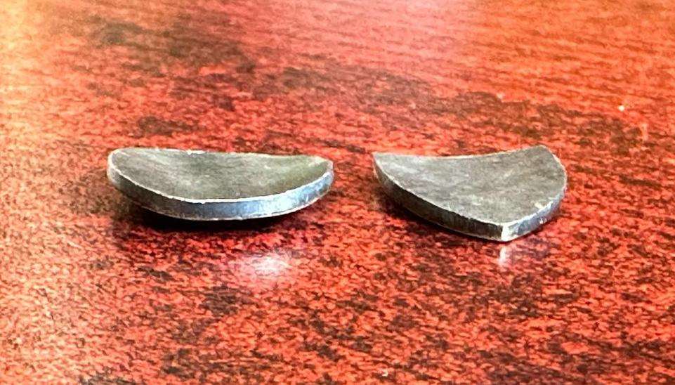 32 BATTALION BADGES-MEASURES 17 AND 14 MM- I BELIEVE THEY WERE MADE FOR MEMORIAL DAGGER