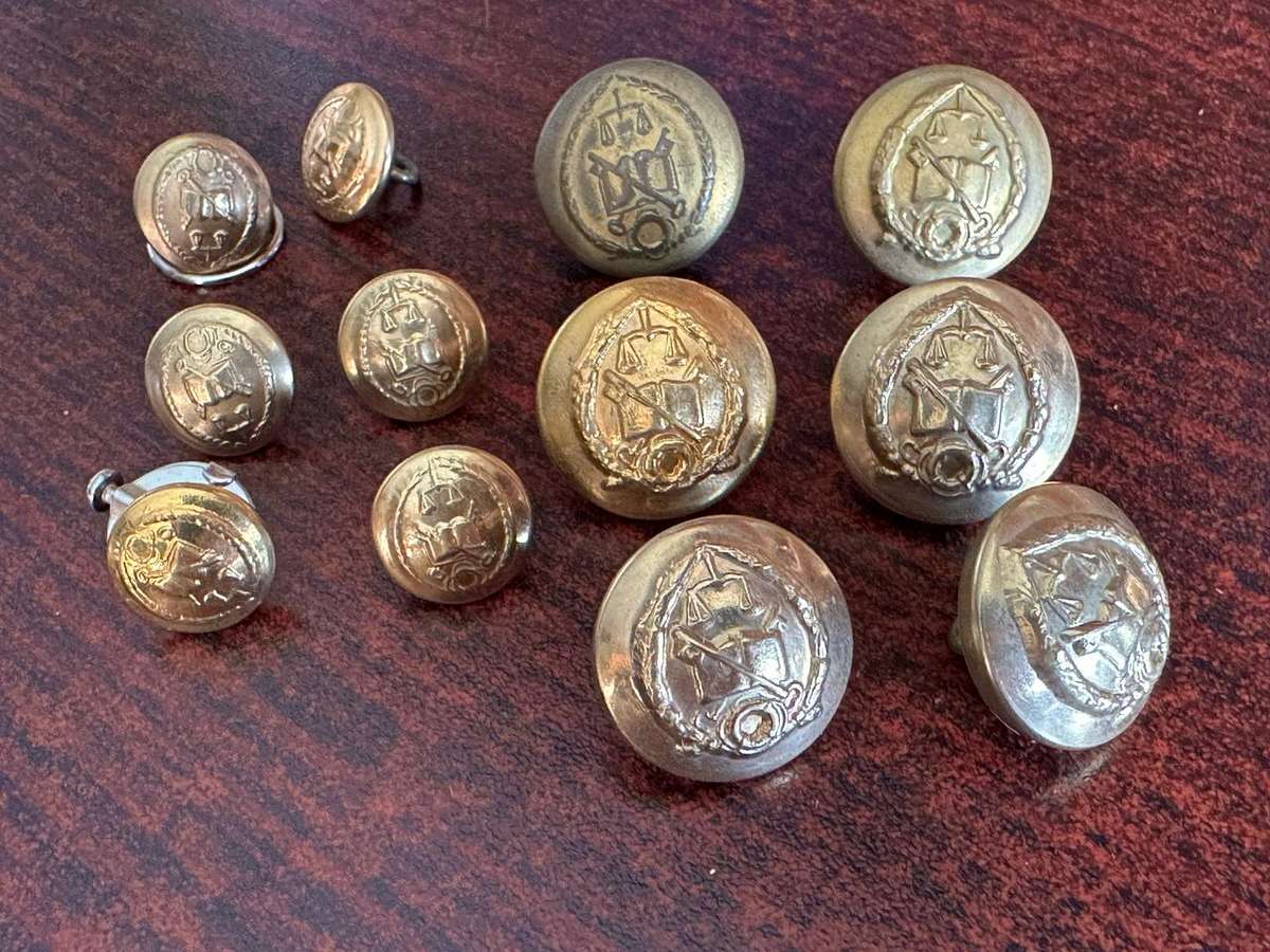 SA CORRECTIONAL SERVICES TUNIC BUTTONS-DIAMETER 18 AND 12 MM