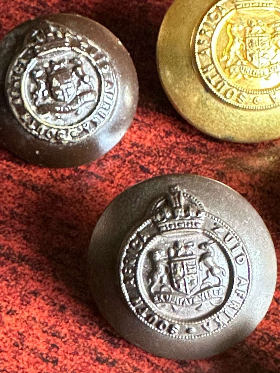 SA TUNIC BUTTONS- 6 SOLD TOGETHER