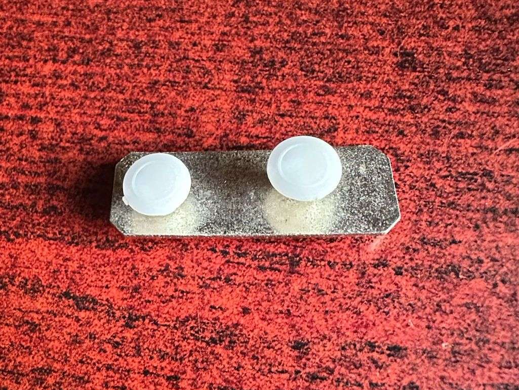 ARMY SHARPSHOOTERS BADGE-CHROMED RIFLE ON ENAMEL BACKING- 2 PINS