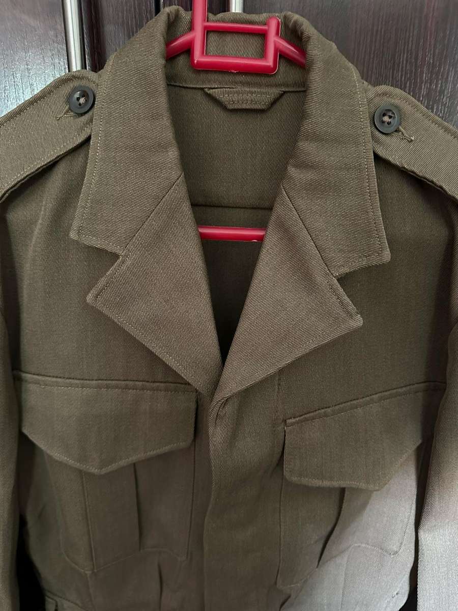 SA UNION PERIOD BUNNY JACKET,SIZE MEDIUM-MEASURES 49CM ARMPIT TO ARMPIT-LABELLED AND DATED 1965-SOLD