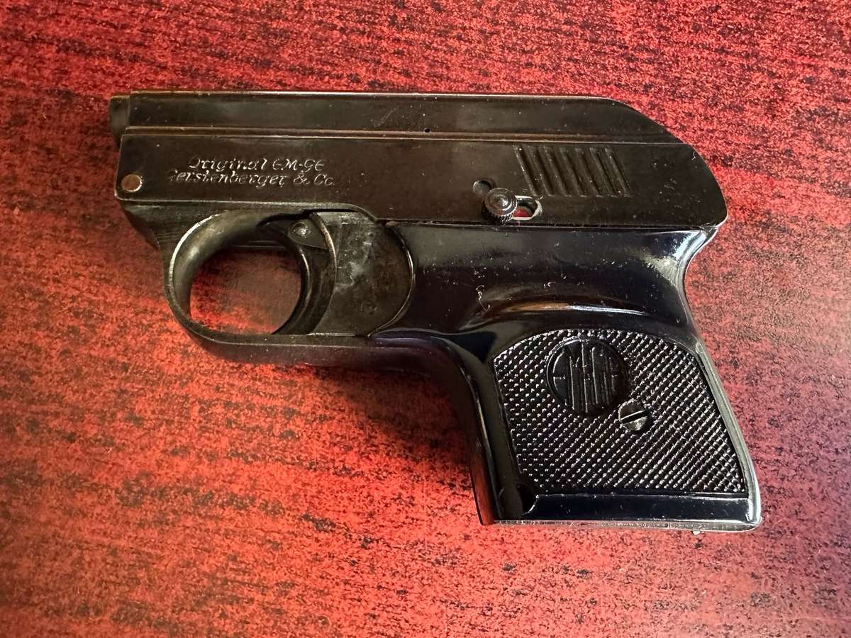 6 MM GAS,STARTER PISTOL-SOLD AS IS E.M.G.E. MOD 6 MADE IN GERMANY