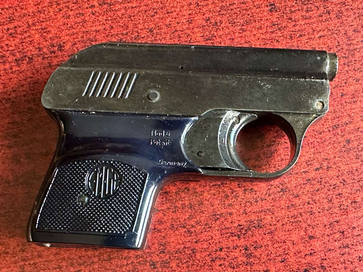 6 MM GAS,STARTER PISTOL-SOLD AS IS E.M.G.E. MOD 6 MADE IN GERMANY