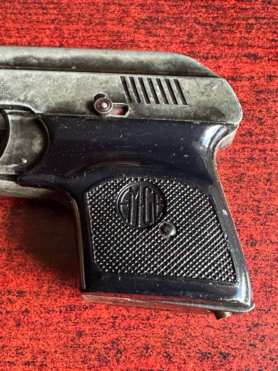 6 MM GAS,STARTER PISTOL-SOLD AS IS E.M.G.E. MOD 6 MADE IN GERMANY