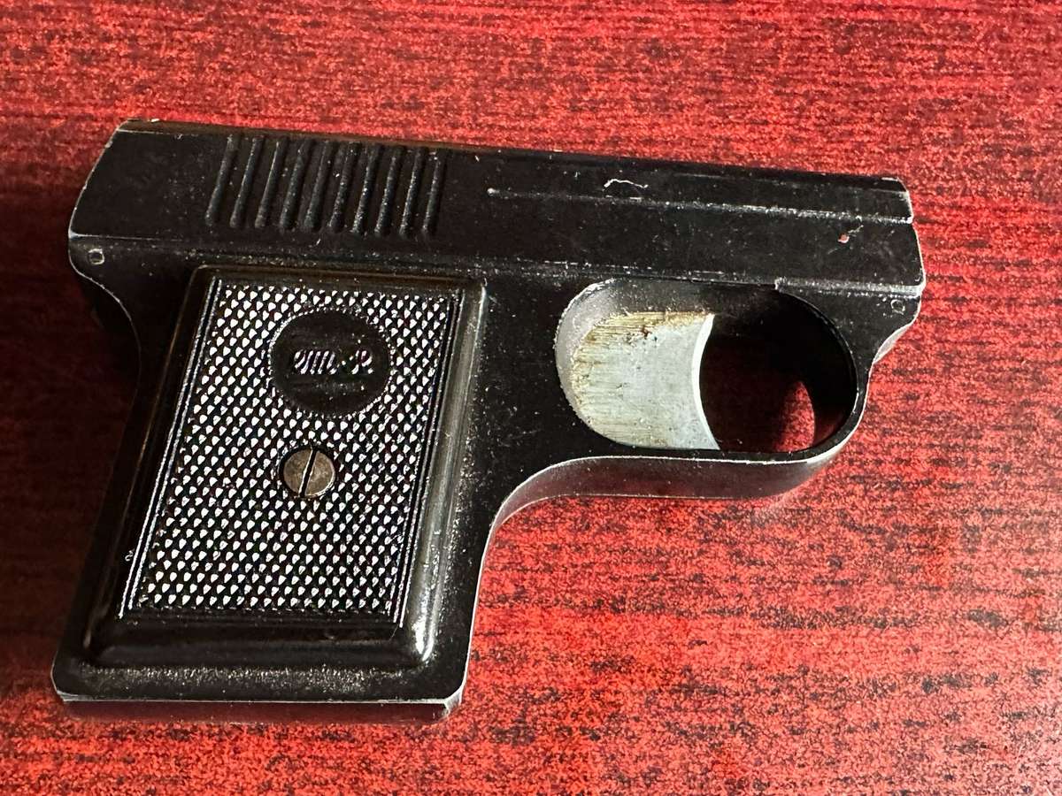 EM-SE GAS STARTER PISTOL-SOLD AS IS