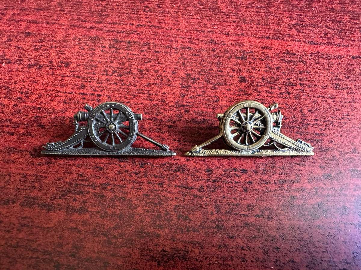 BRITISH SERGEANTS ARM BADGE-ROYAL ARTILLERY-LUGS ON ONE REPLACED