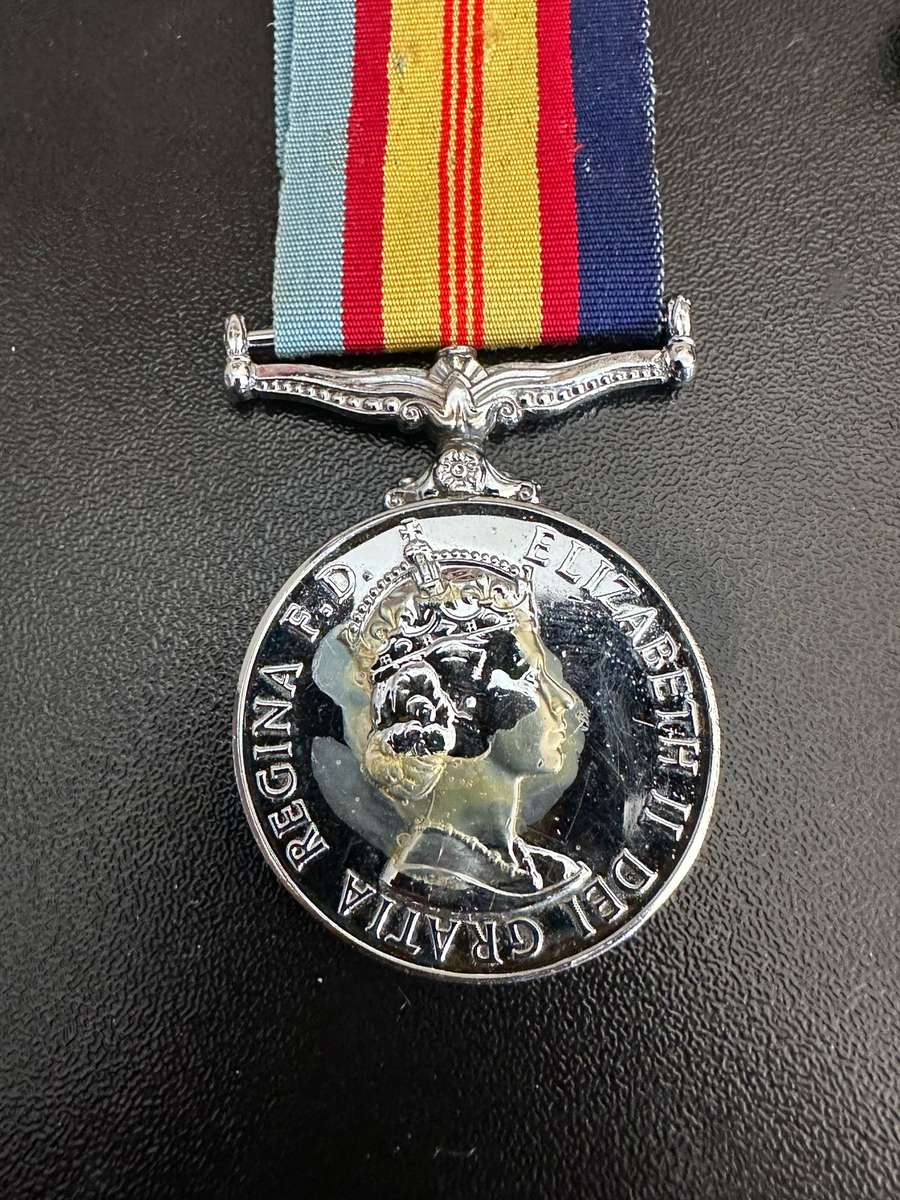 AUSTRALIAN VIETNAM MEDAL(NICKAL-SILVER) AND SOUTH VIETNAM CAMPAIGN MEDAL 1964-BOTH AWARDED TO 671022