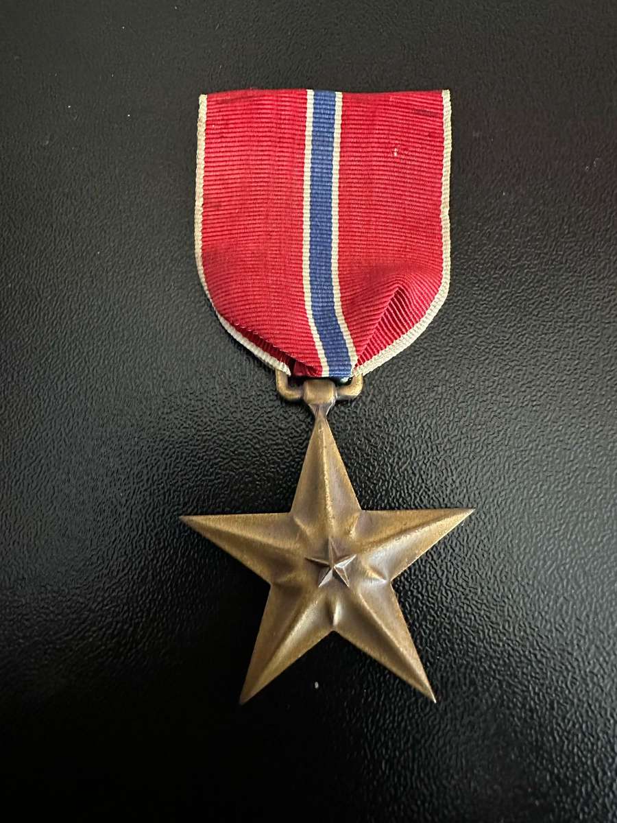 FULL SIZE US BRONZE STAR FOR GALLANTRY