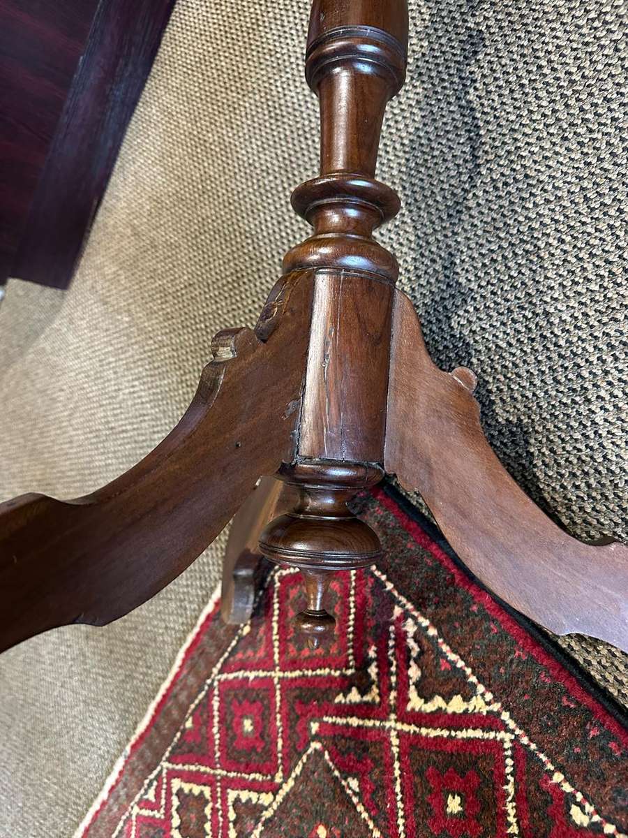 CAPE STINKWOOD 19TH CENTURY GUERIDON-HEIGHT 1030 MM-BARLEY TWISTER GEORGIAN STYLE LEGS