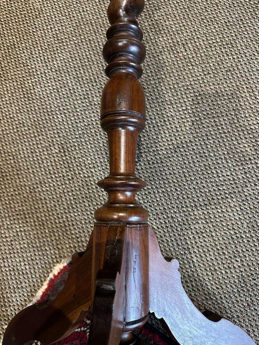 CAPE STINKWOOD 19TH CENTURY GUERIDON-HEIGHT 1030 MM-BARLEY TWISTER GEORGIAN STYLE LEGS