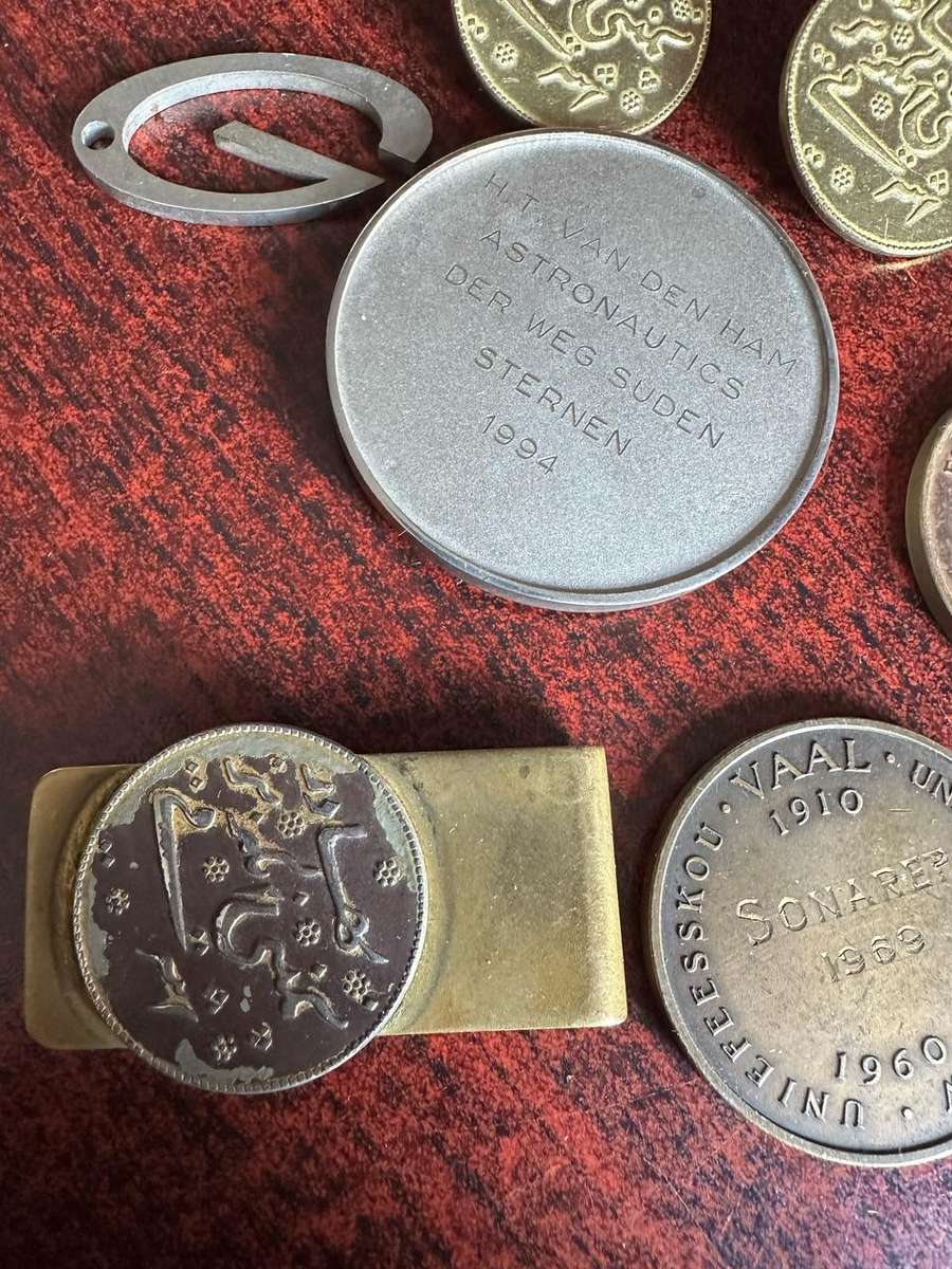 MIXED MEDALLION ETC. LOT