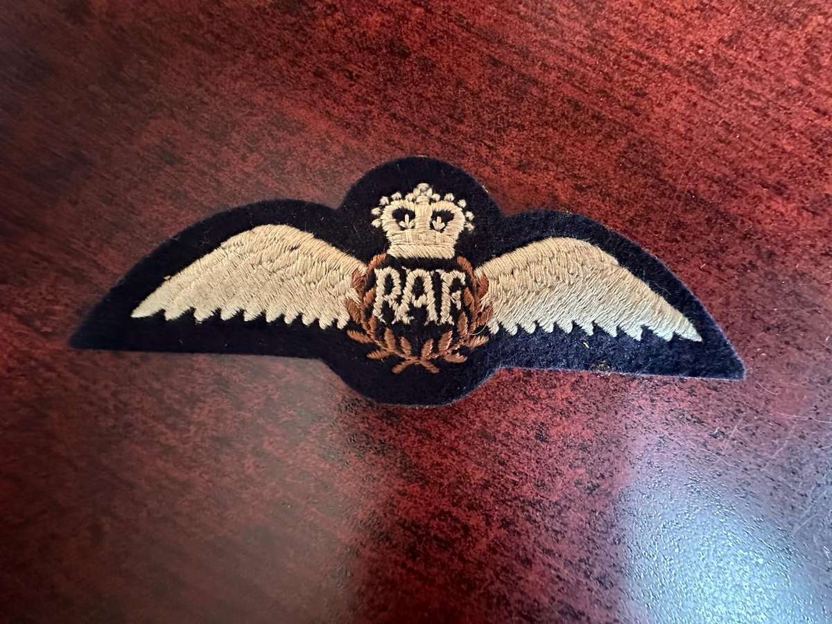 BRITISH PILOTS BREVET-WORN 1918-1950'S-PADDED-ORIGINAL