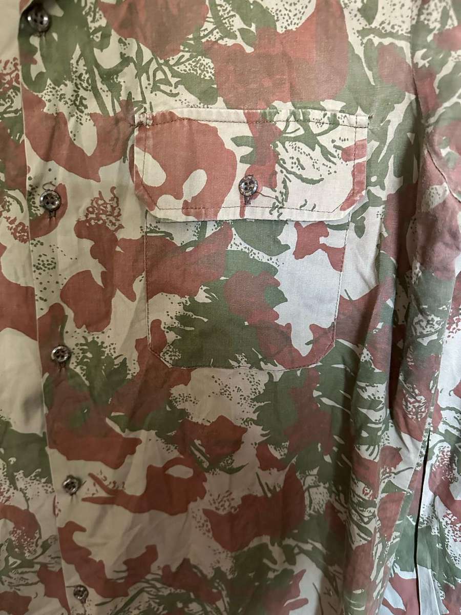 TASK FORCE 2ND PATTERN CAMO LONG SLEEVE SHIRT-MEASURES 60 CM ARMPIT TO ARMPIT-SIZE LARGE-LABELLED AN