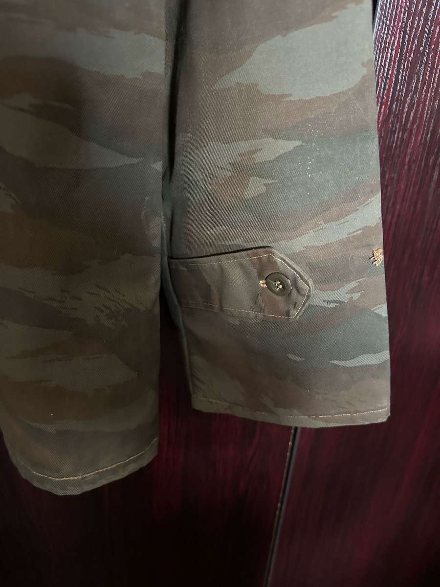 BORDER WAR PERIOD CUBAN CAMO SHIRT WITH ORIGINAL LABEL-PLEASE LOOK AT PICS-SIZE MEDIUM-MEASURES 50 C