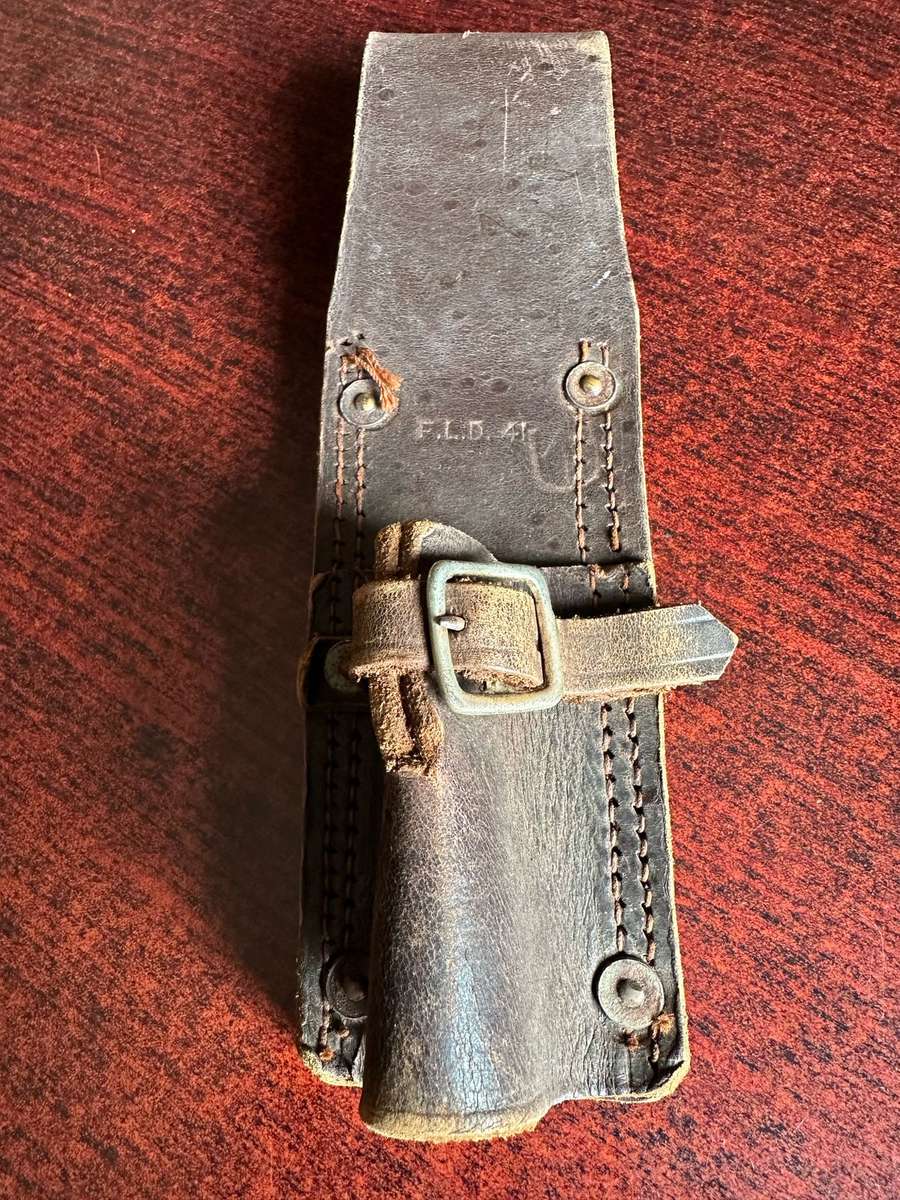 SA LEATHER FROG FOR THE NO 1 BAYONET A VARIANT WITH NARROWER BELT LOOP